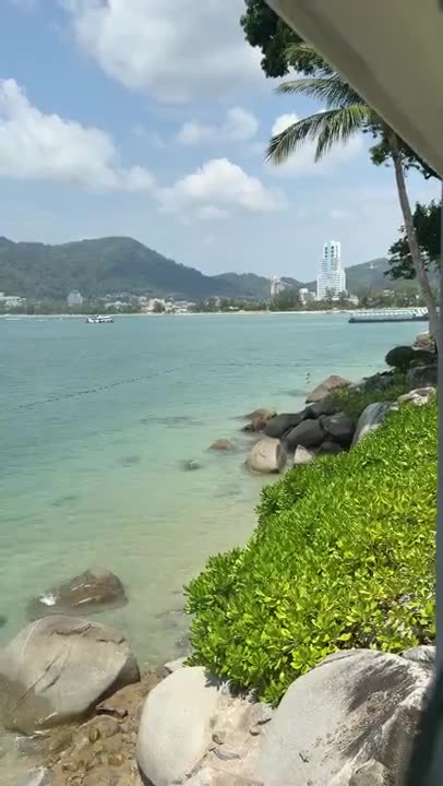 Turquoise sea and rocks on the Thai coast